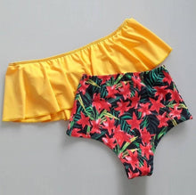 Load image into Gallery viewer, Floral Ruffled Bikini Set